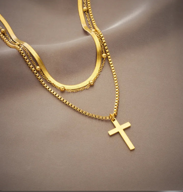Elegant 14K Gold Necklace – Cross Multilayer Gold Chain for a minimalist and timeless look. Perfect women’s gold necklace for everyday wear or layering.