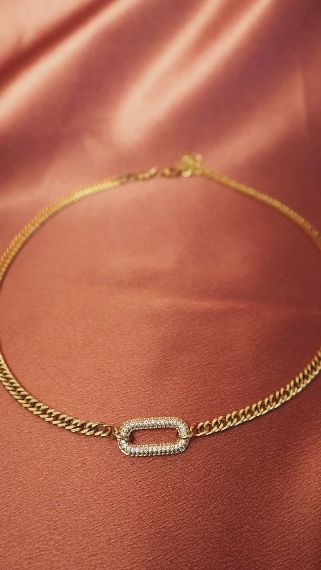 women's gold chain necklace perfect for everyday wear and special occasions.